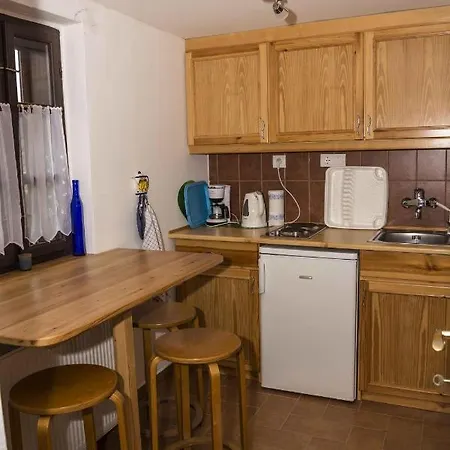 Kemences Vendeghaz Apartament *